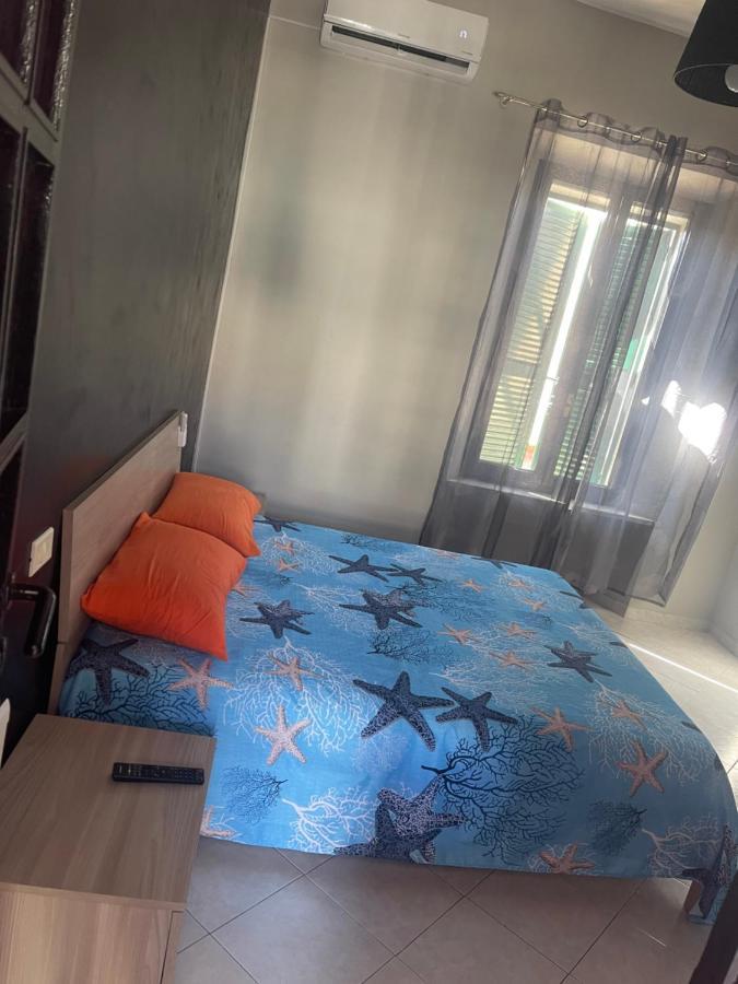 Appartement Casa Via Cialdi à Civitavecchia Extérieur photo