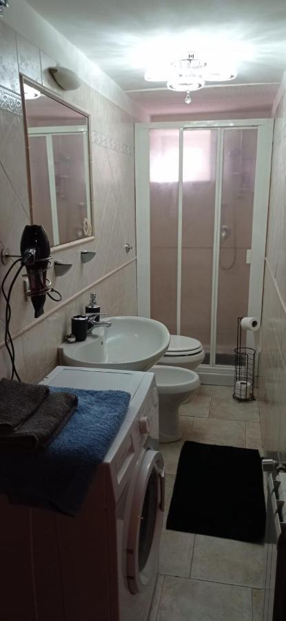 Appartement Casa Via Cialdi à Civitavecchia Extérieur photo