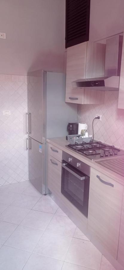 Appartement Casa Via Cialdi à Civitavecchia Extérieur photo